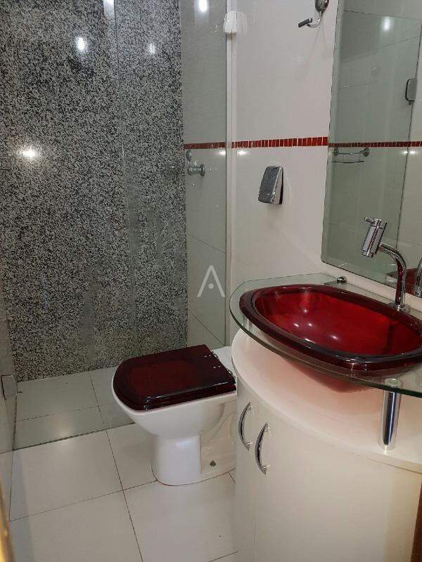 Apartamento para para aluguel no Bairro CENTRO em CASCAVEL: 