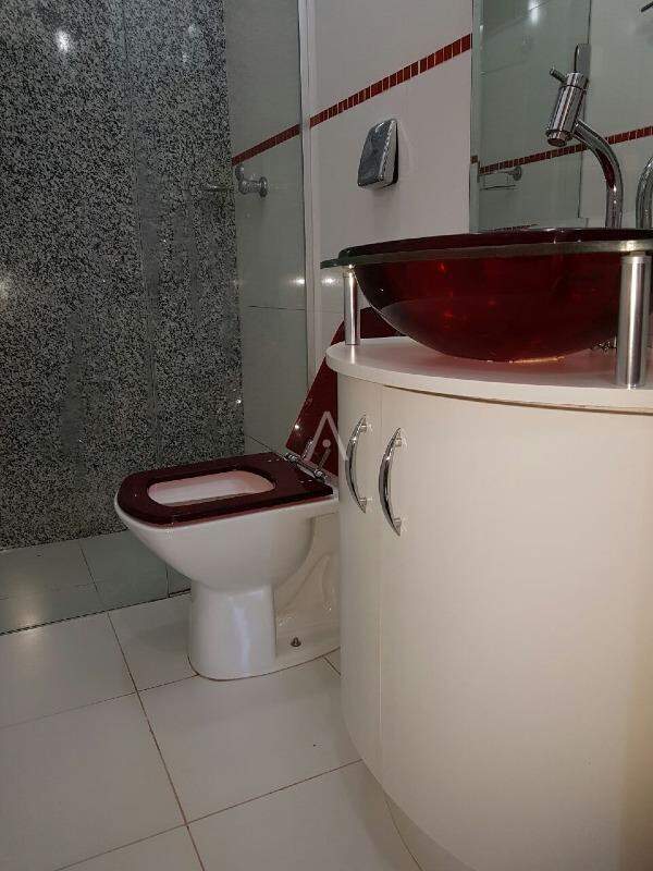 Apartamento para para aluguel no Bairro CENTRO em CASCAVEL: 