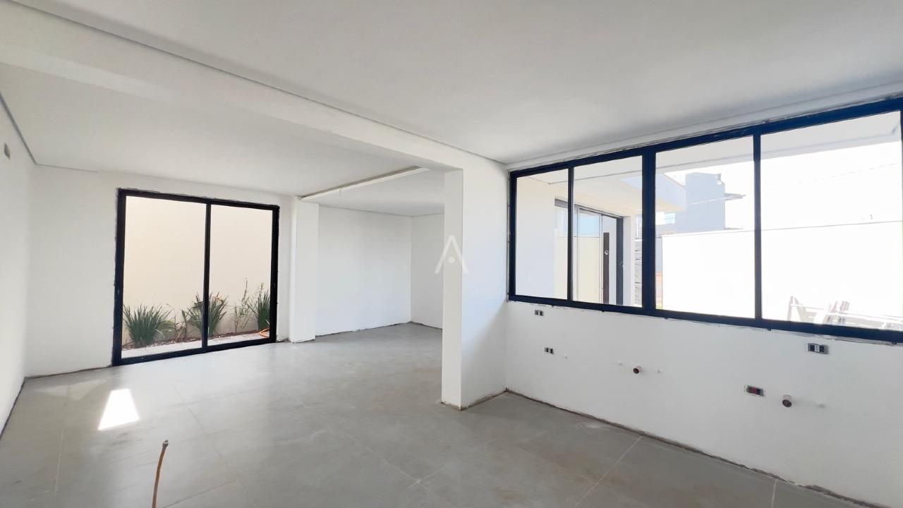 Sobrado para à venda no Bairro TROPICAL II em CASCAVEL: