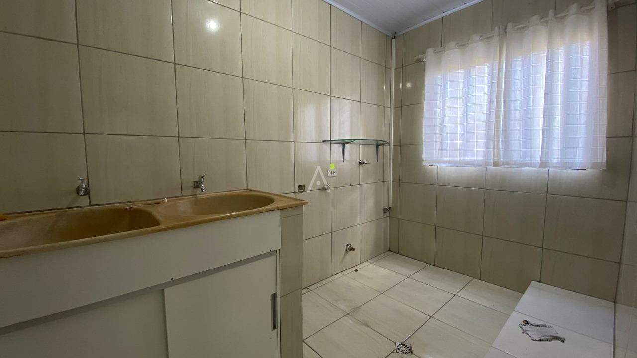 Casa Residencial para à venda no Bairro 14 DE NOVEMBRO em CASCAVEL: 