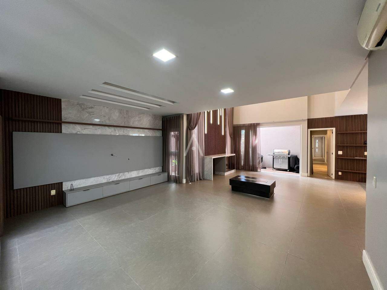 Casa Residencial para à venda no Bairro FAG em CASCAVEL: