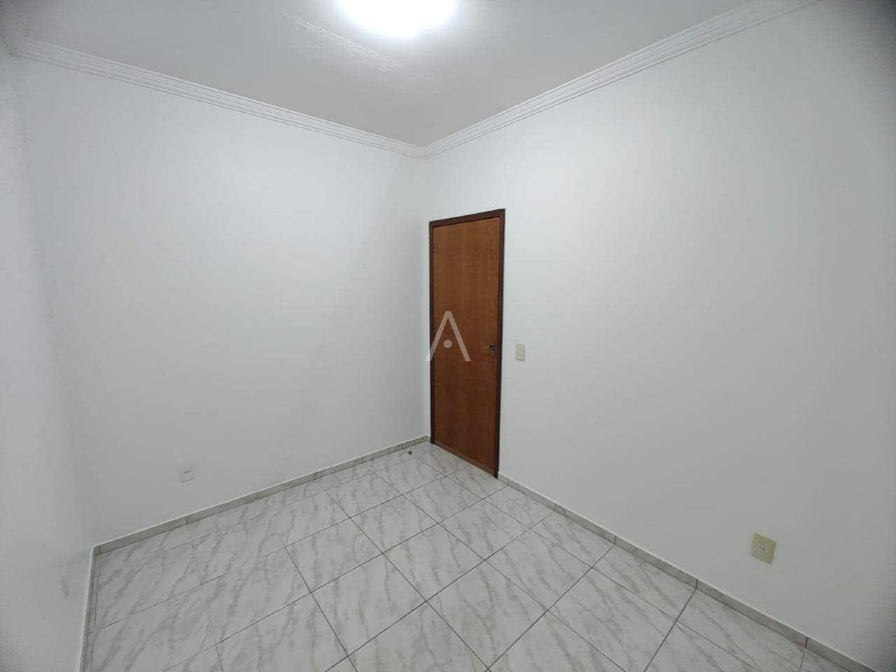 Casa Residencial para à venda no Bairro PARQUE VERDE em CASCAVEL: 