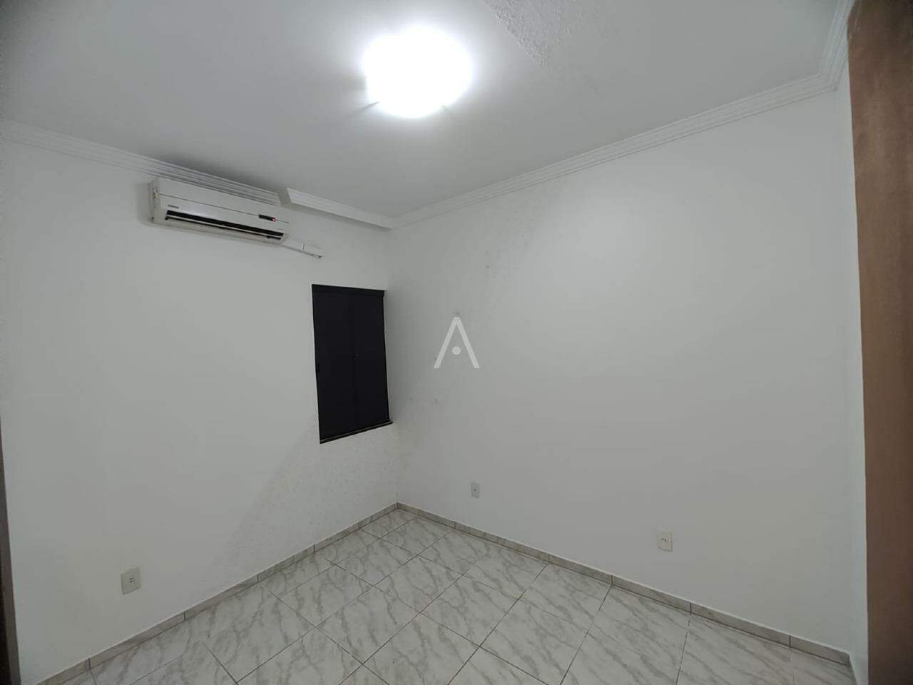 Casa Residencial para à venda no Bairro PARQUE VERDE em CASCAVEL: 