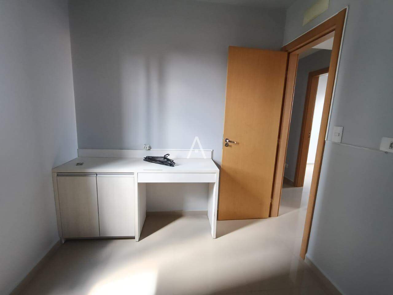 Apartamento para para aluguel no Bairro NEVA em CASCAVEL: 