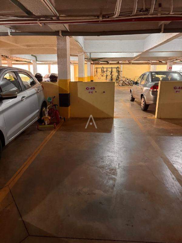 Apartamento para para aluguel no Bairro MARIA LUIZA em CASCAVEL: 