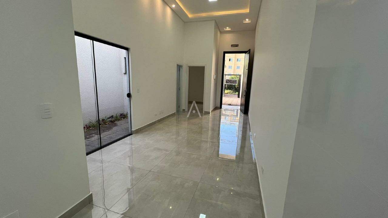 Casa Residencial para à venda no Bairro SANTA CRUZ em CASCAVEL: 