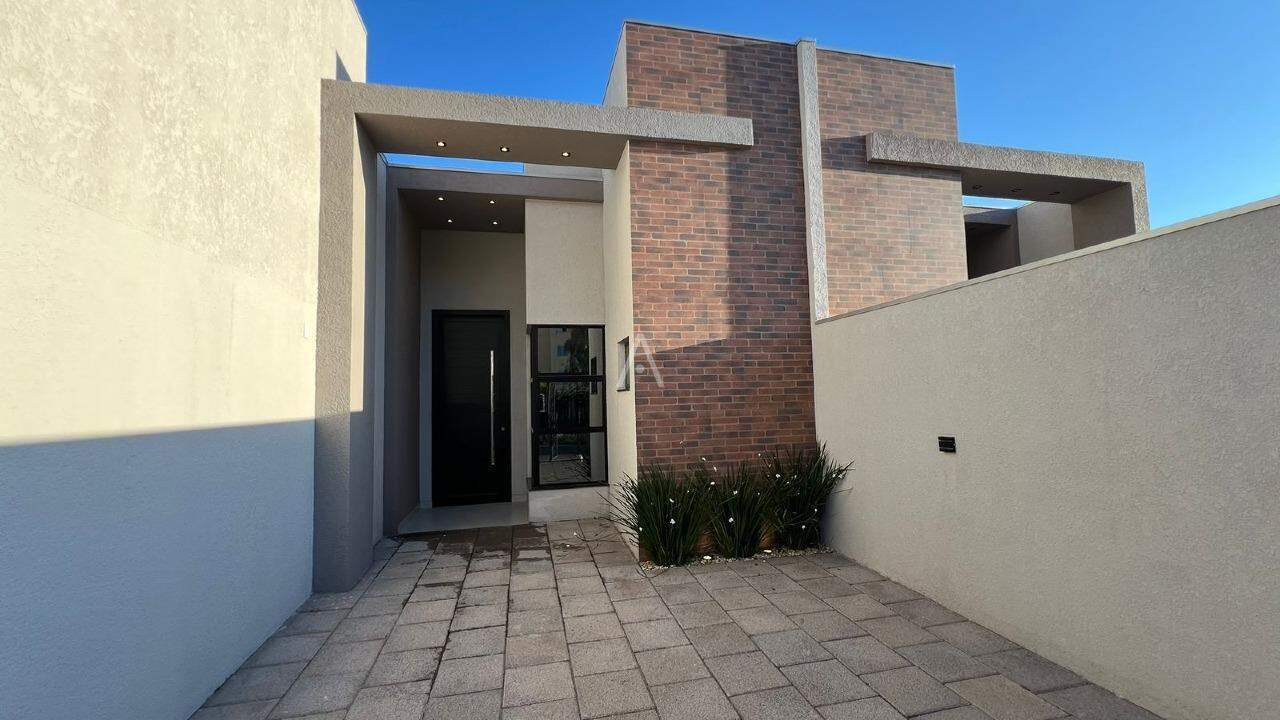 Casa Residencial para à venda no Bairro SANTA CRUZ em CASCAVEL: 