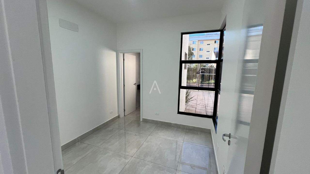 Casa Residencial para à venda no Bairro SANTA CRUZ em CASCAVEL: 