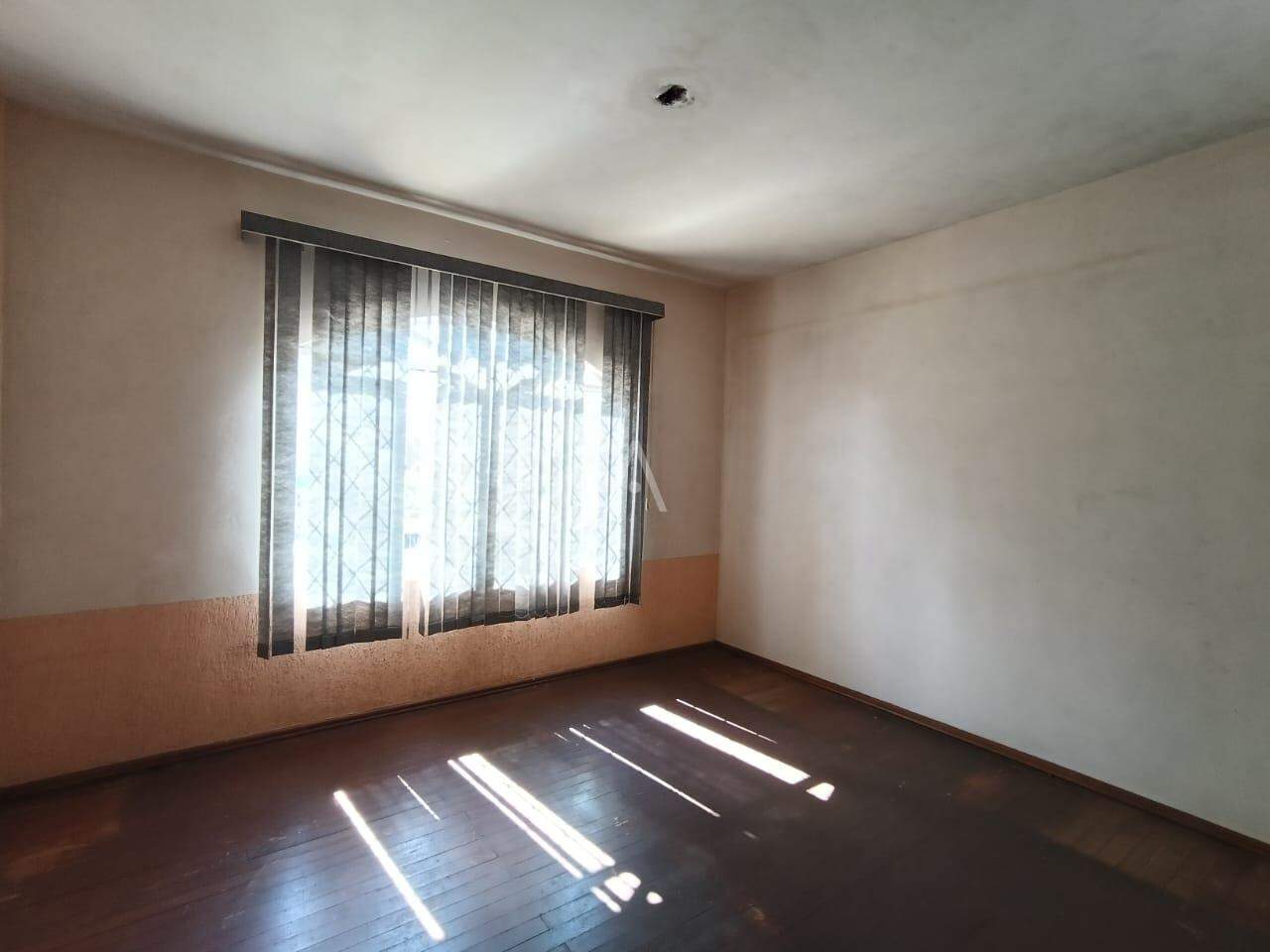 Casa Residencial para para aluguel no Bairro CENTRO em CASCAVEL:
