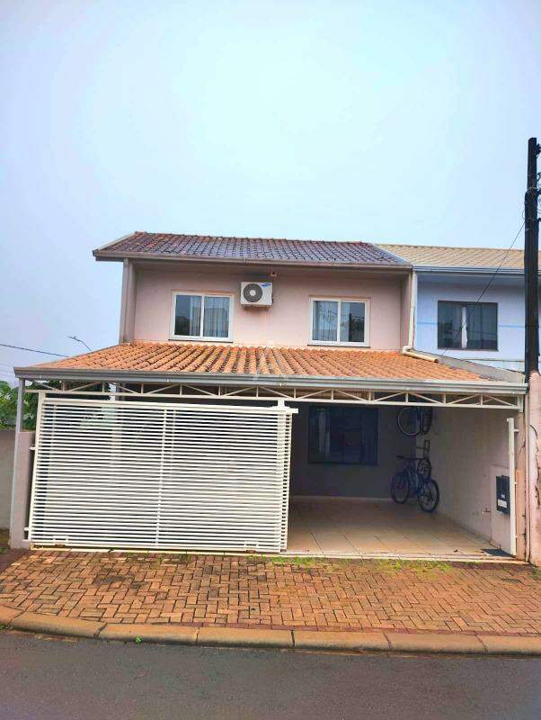 Sobrado para à venda no Bairro CANCELLI em CASCAVEL: 