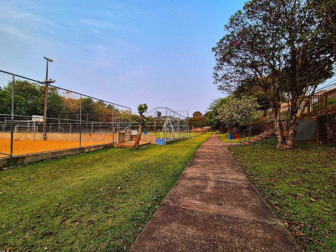 Sobrado para à venda no Bairro CANCELLI em CASCAVEL: 