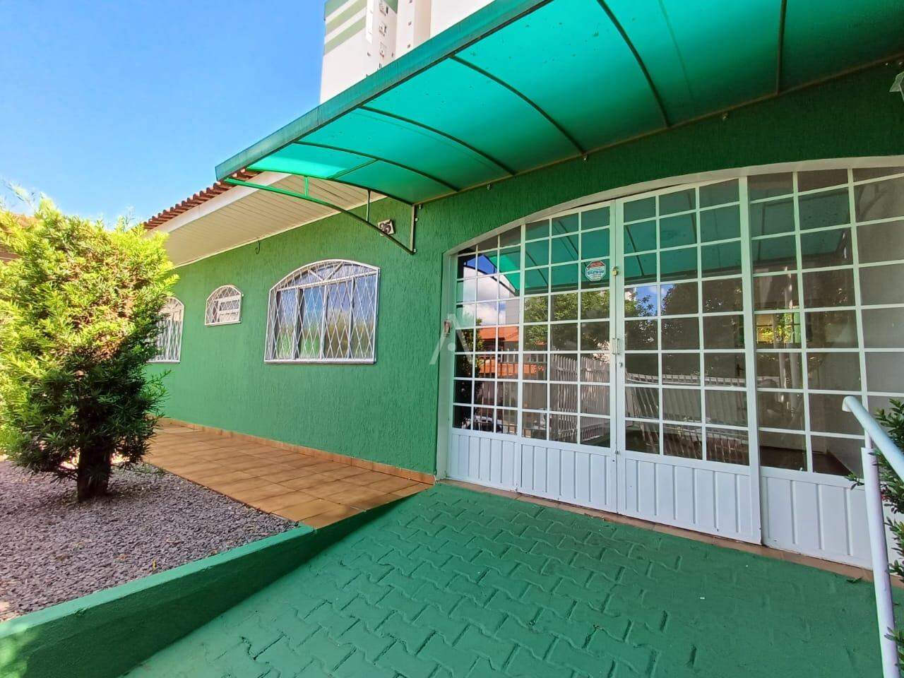Casa Residencial para para aluguel no Bairro CENTRO em CASCAVEL: 