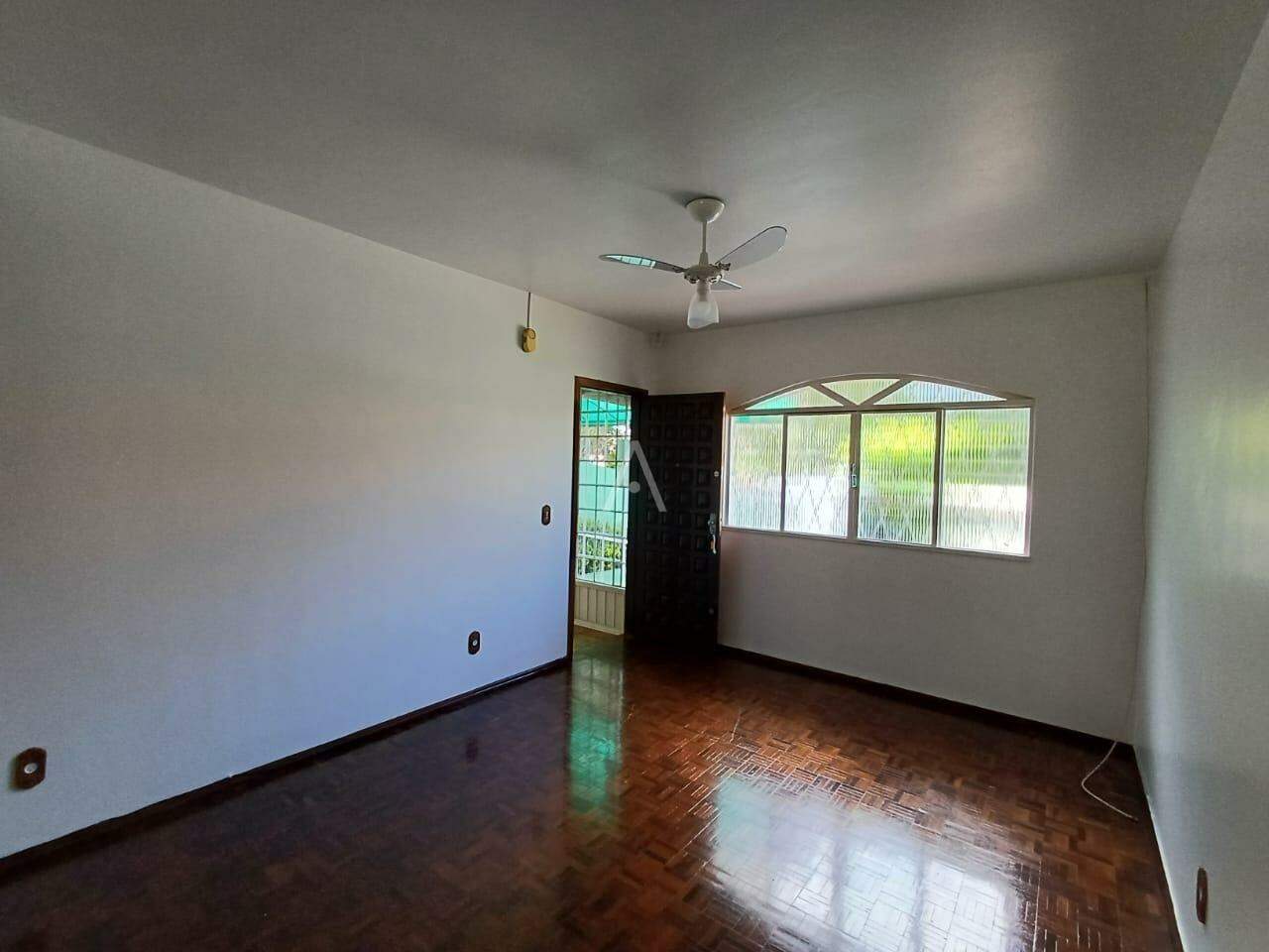 Casa Residencial para para aluguel no Bairro CENTRO em CASCAVEL: 