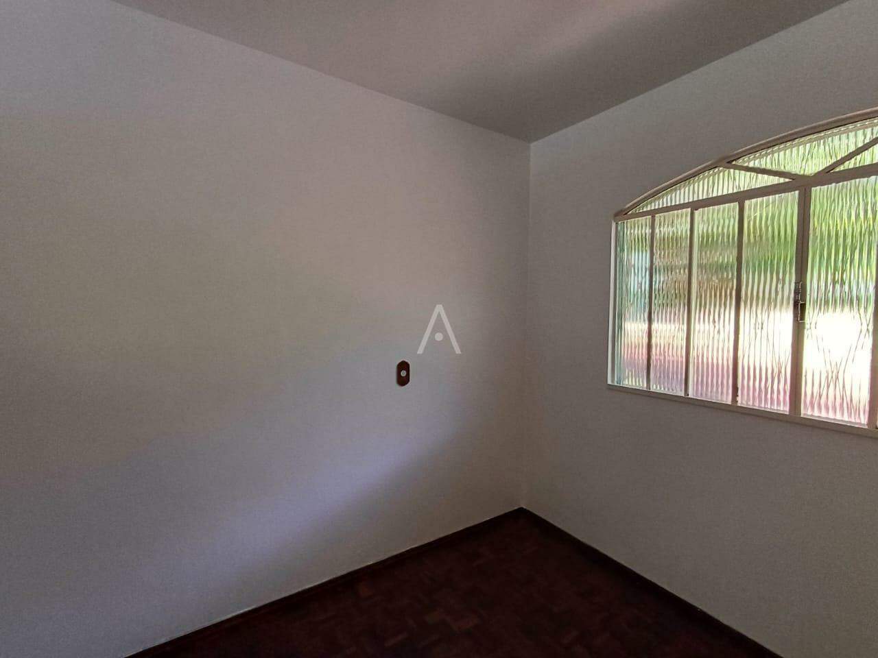 Casa Residencial para para aluguel no Bairro CENTRO em CASCAVEL: 