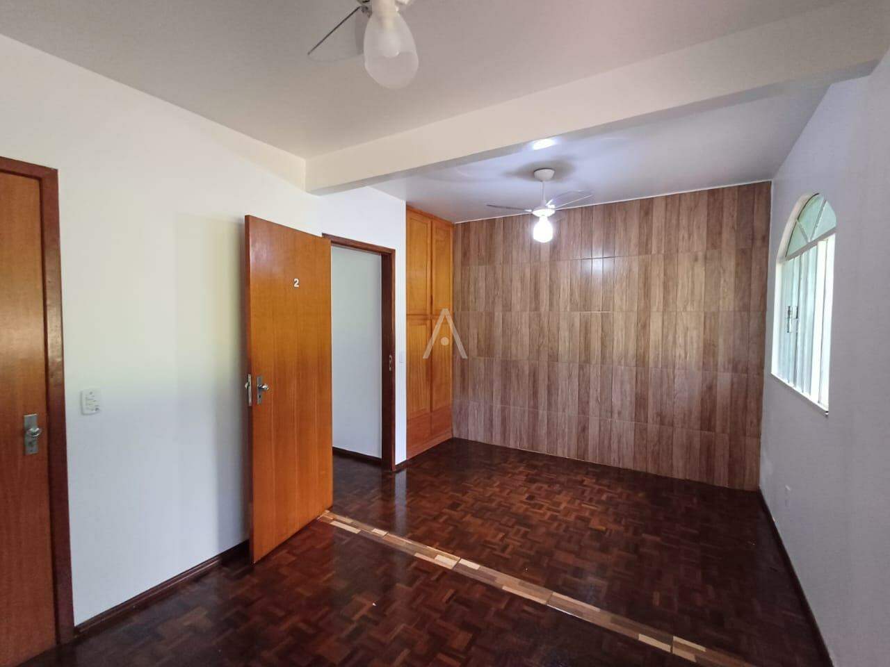 Casa Residencial para para aluguel no Bairro CENTRO em CASCAVEL: 