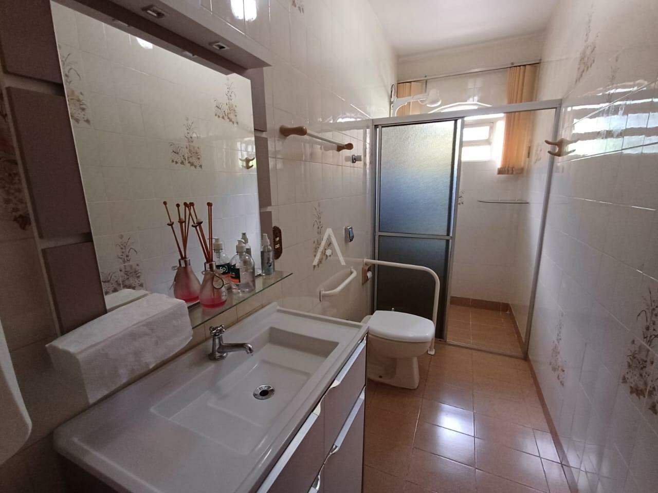 Casa Residencial para para aluguel no Bairro CENTRO em CASCAVEL: 