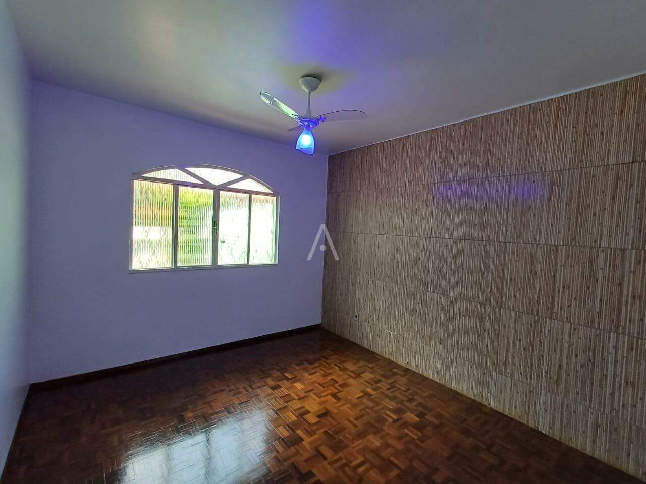 Casa Residencial para para aluguel no Bairro CENTRO em CASCAVEL: 