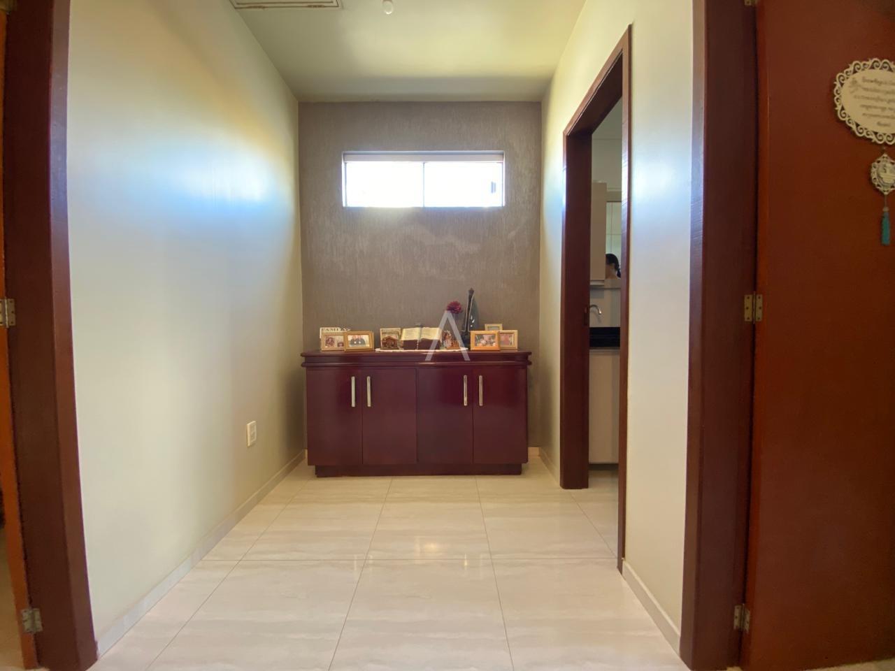 Sobrado para à venda no Bairro ALTO ALEGRE em CASCAVEL: 