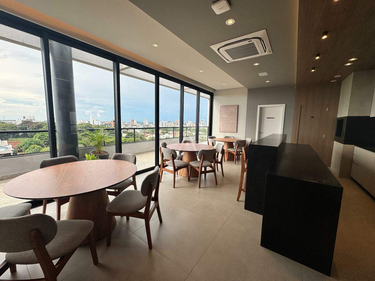 Apartamento para à venda no Bairro JARDIM LA SALLE em TOLEDO:
