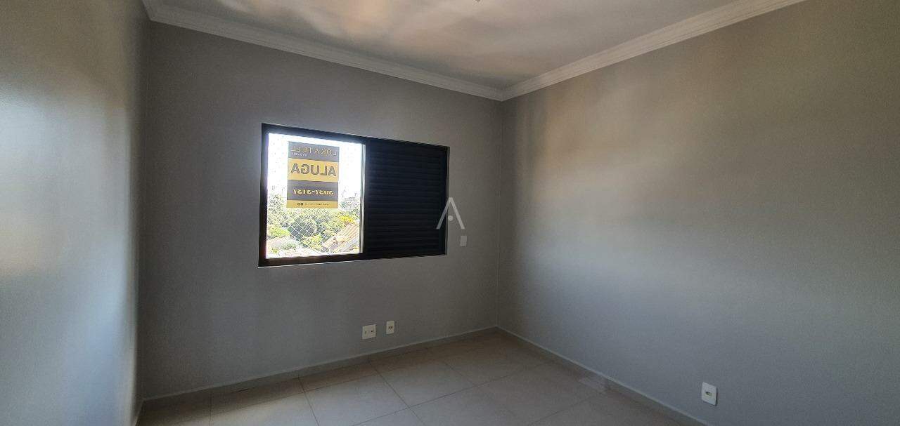 Apartamento para para aluguel no Bairro REGIAO DO LAGO em CASCAVEL: 