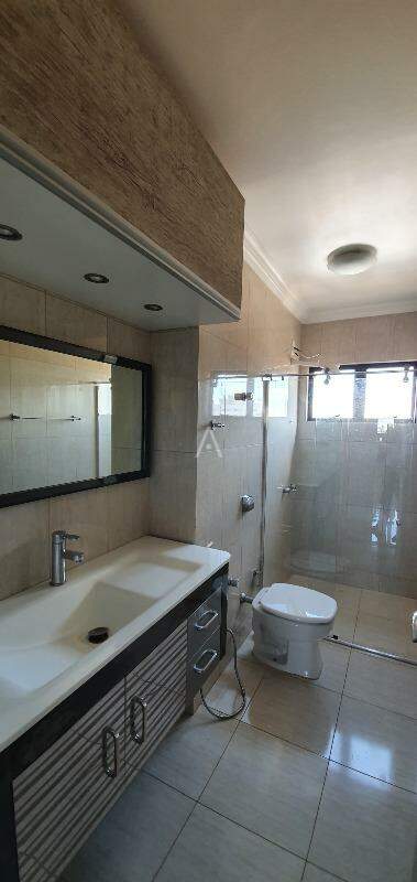 Apartamento para para aluguel no Bairro REGIAO DO LAGO em CASCAVEL: 