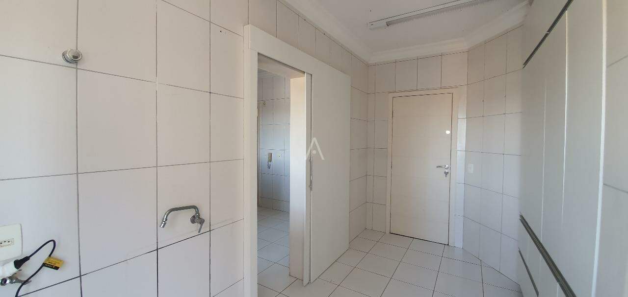 Apartamento para para aluguel no Bairro REGIAO DO LAGO em CASCAVEL: 