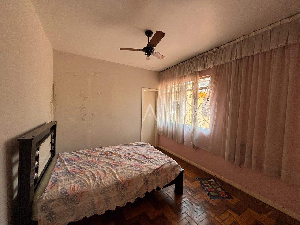 Casa Comercial para para aluguel no Bairro CENTRO em CASCAVEL: 
