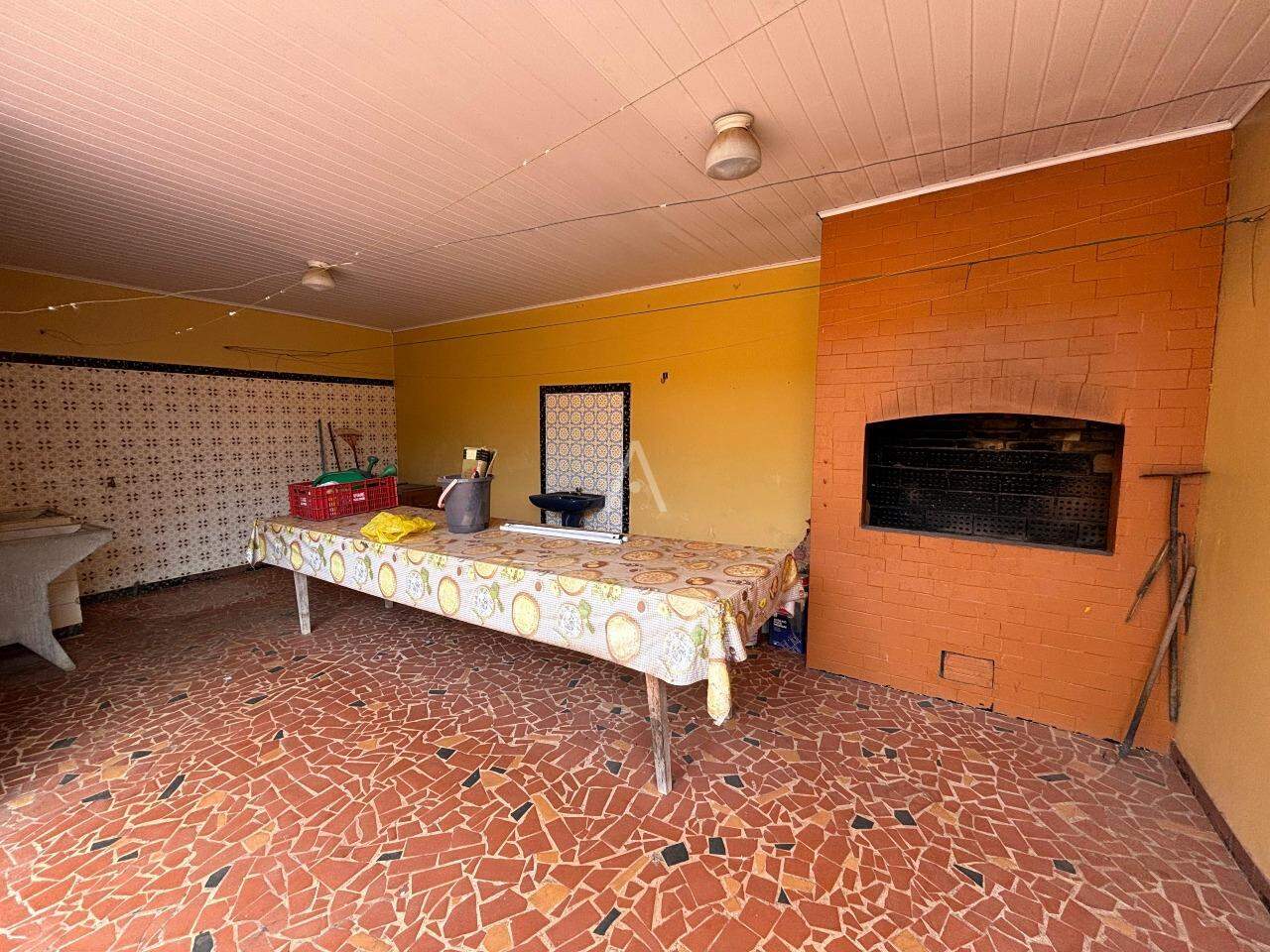 Casa Comercial para para aluguel no Bairro CENTRO em CASCAVEL: 