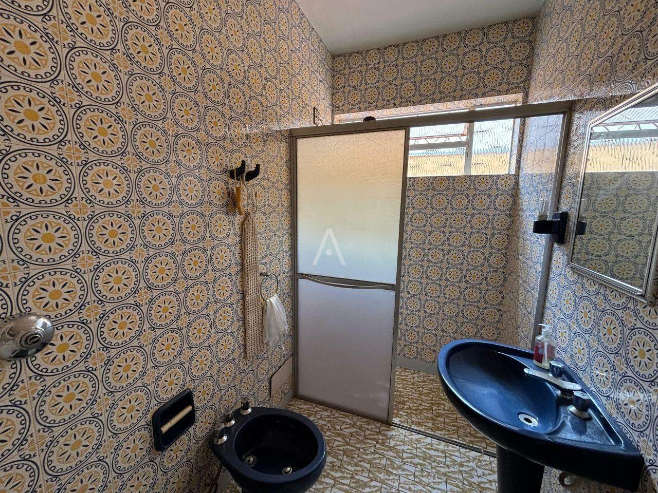 Casa Comercial para para aluguel no Bairro CENTRO em CASCAVEL: 