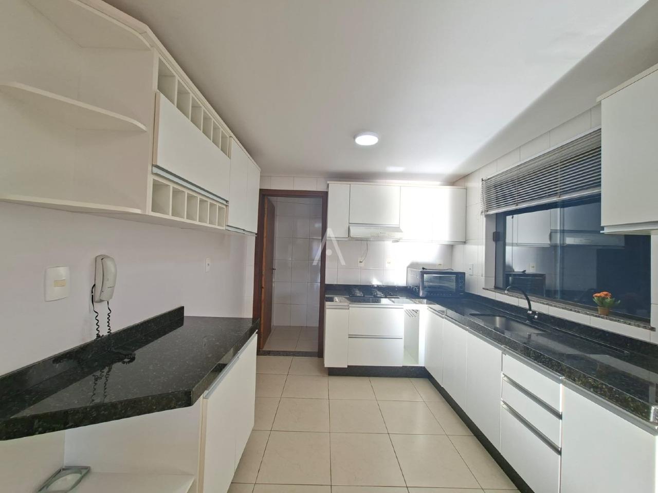 Apartamento para para aluguel no Bairro CENTRO em CASCAVEL: 