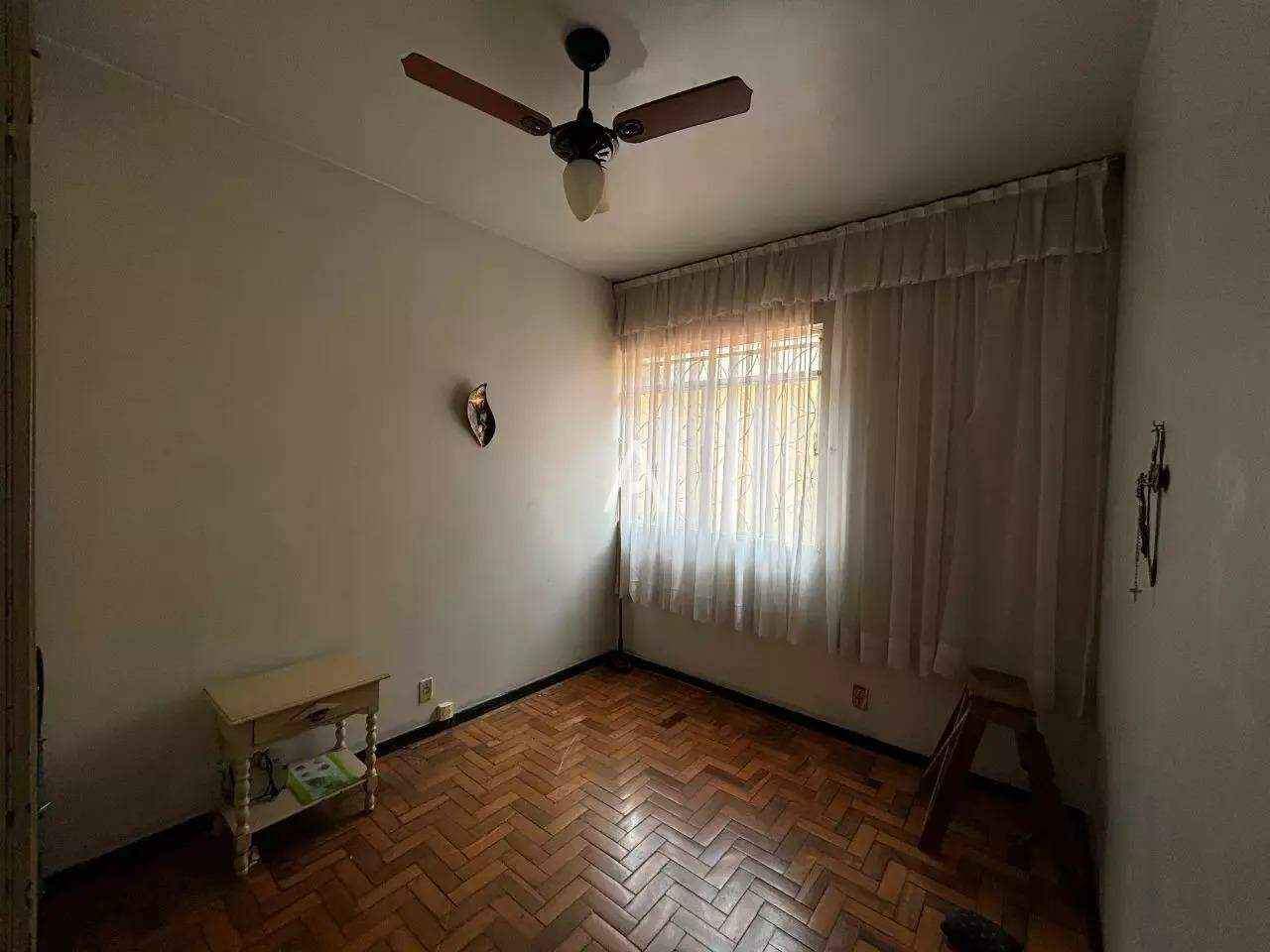 Casa Residencial para à venda no Bairro CENTRO em CASCAVEL: 
