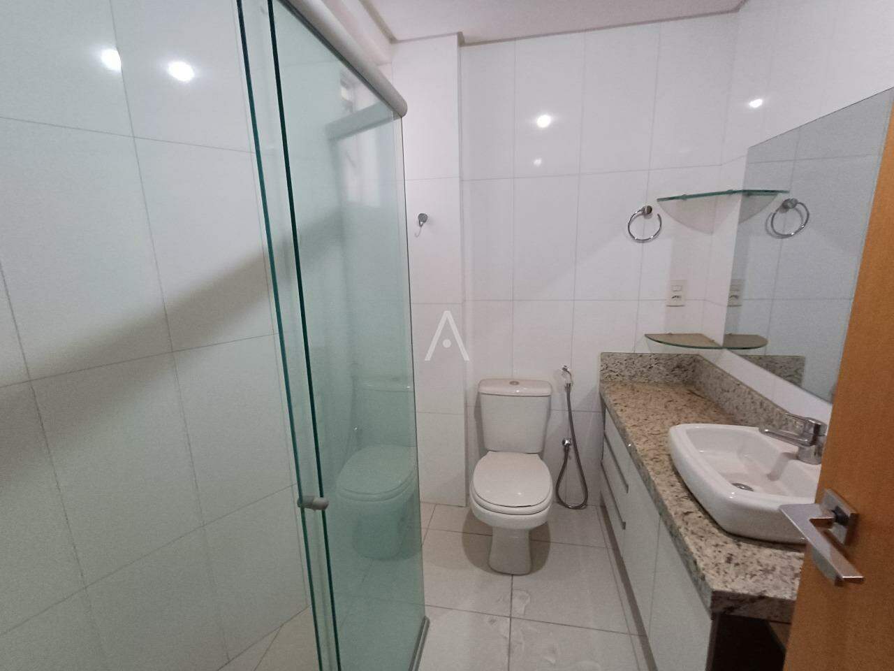 Apartamento para para aluguel no Bairro CENTRO em CASCAVEL: 