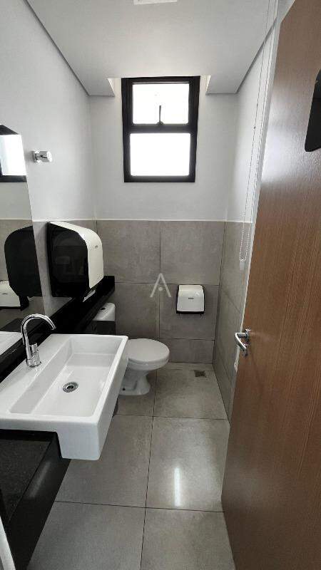Sala Comercial para à venda no Bairro NEVA em CASCAVEL: