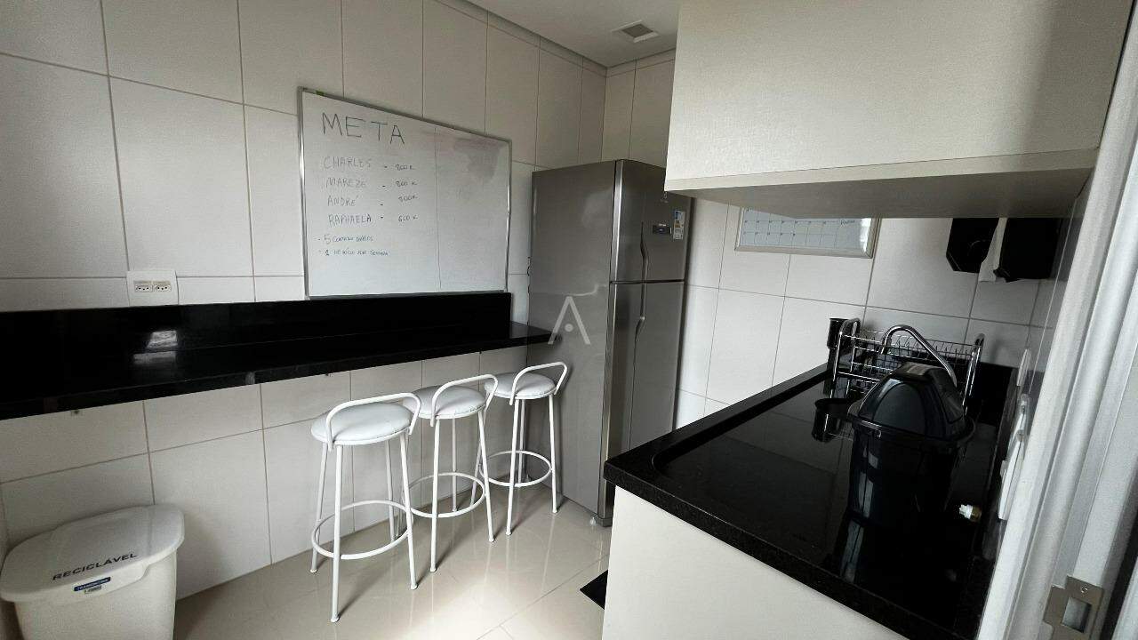 Sala Comercial para à venda no Bairro NEVA em CASCAVEL:
