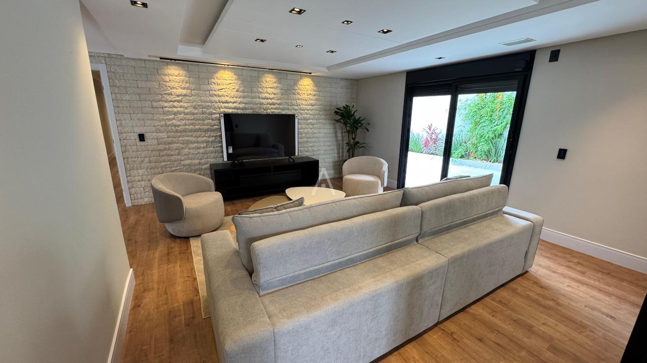 Casa Residencial para à venda no Bairro COUNTRY em CASCAVEL: 