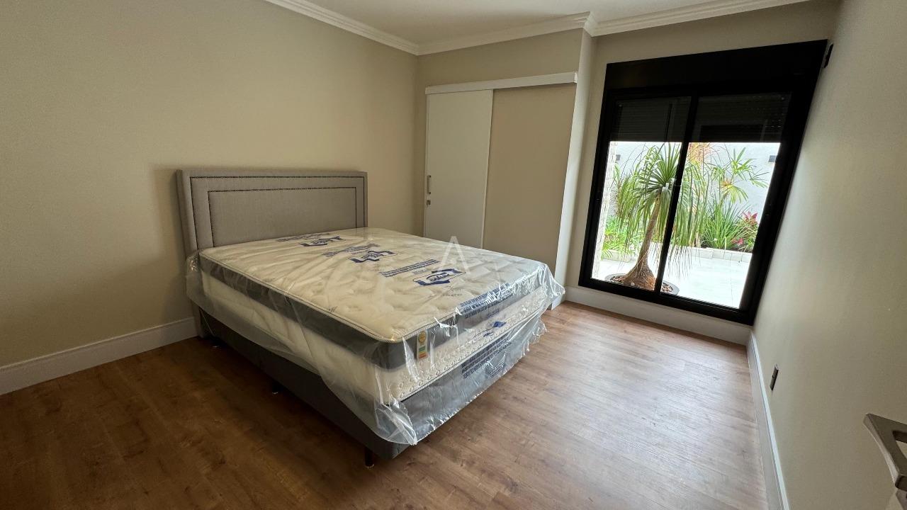 Casa Residencial para à venda no Bairro COUNTRY em CASCAVEL: