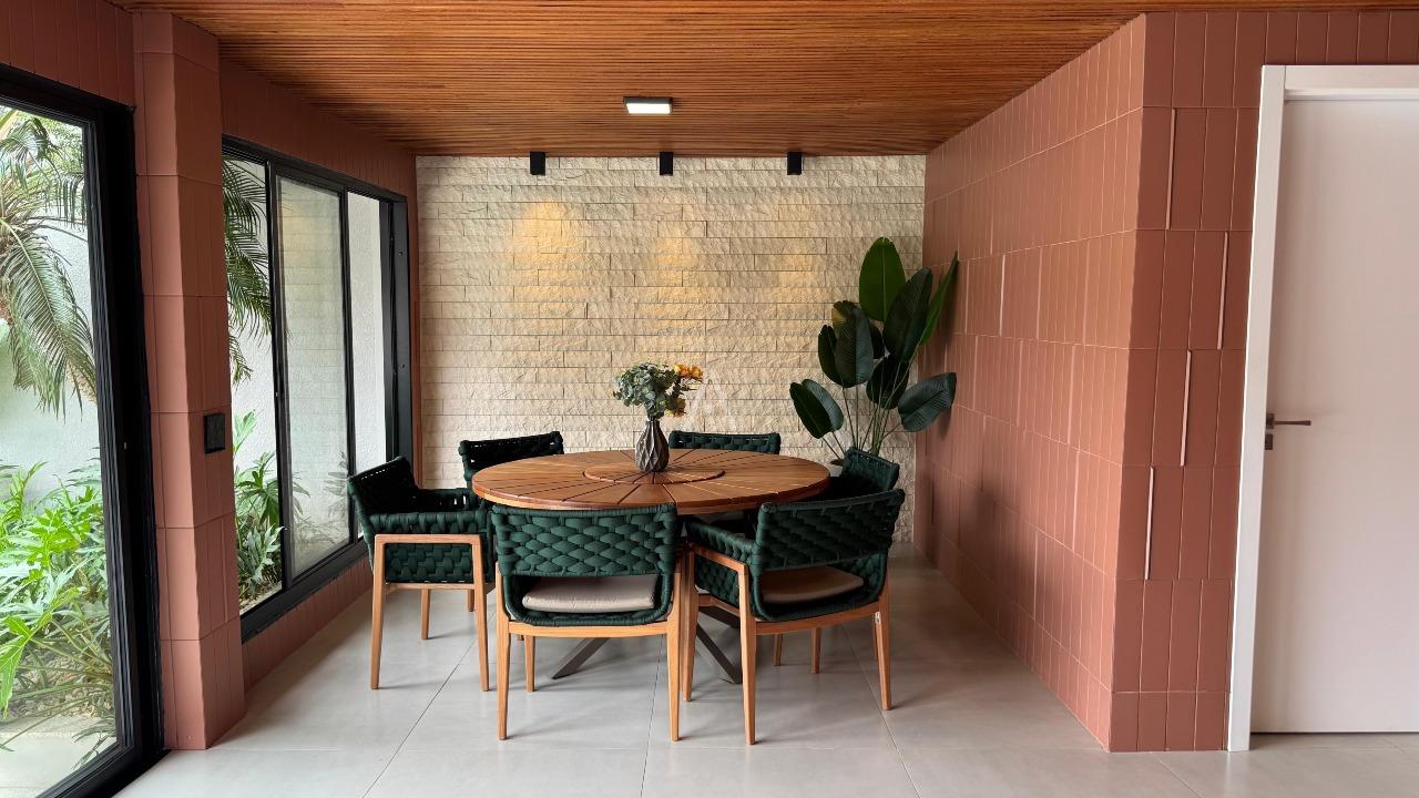 Casa Residencial para à venda no Bairro COUNTRY em CASCAVEL: