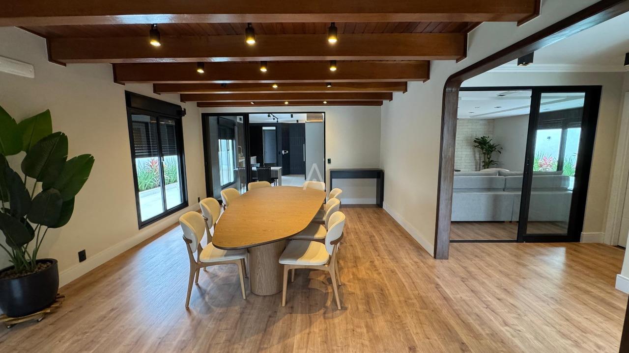 Casa Residencial para à venda no Bairro COUNTRY em CASCAVEL: