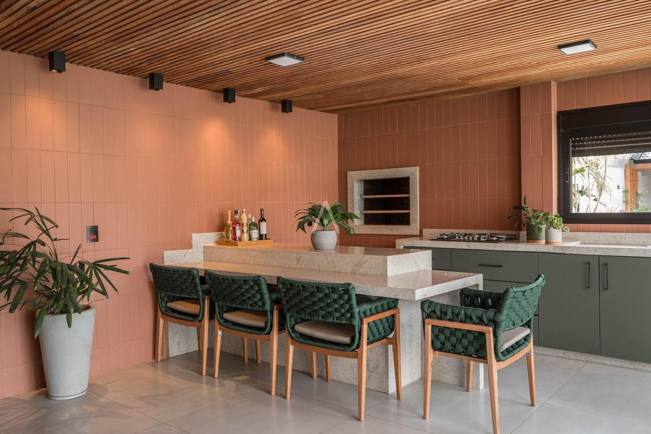 Casa Residencial para à venda no Bairro COUNTRY em CASCAVEL: