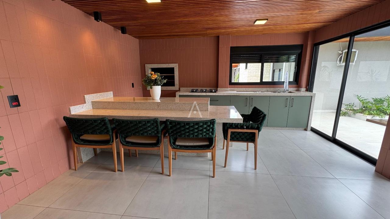 Casa Residencial para à venda no Bairro COUNTRY em CASCAVEL: