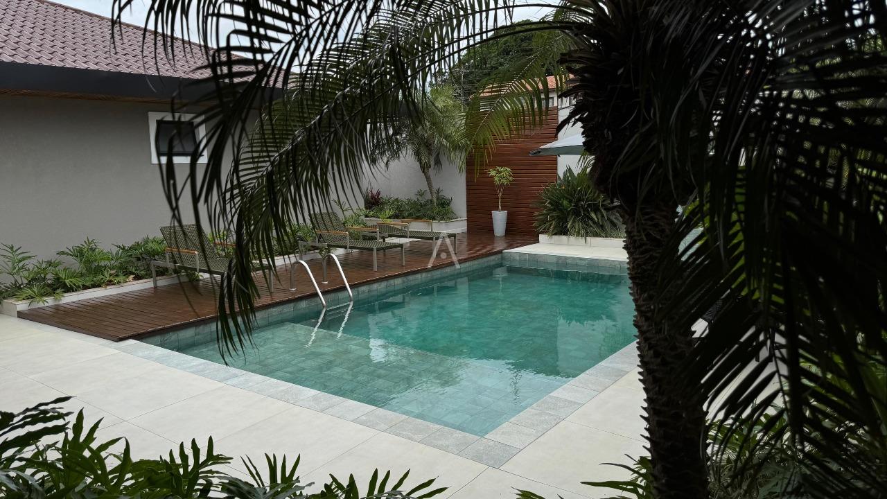 Casa Residencial para à venda no Bairro COUNTRY em CASCAVEL: 