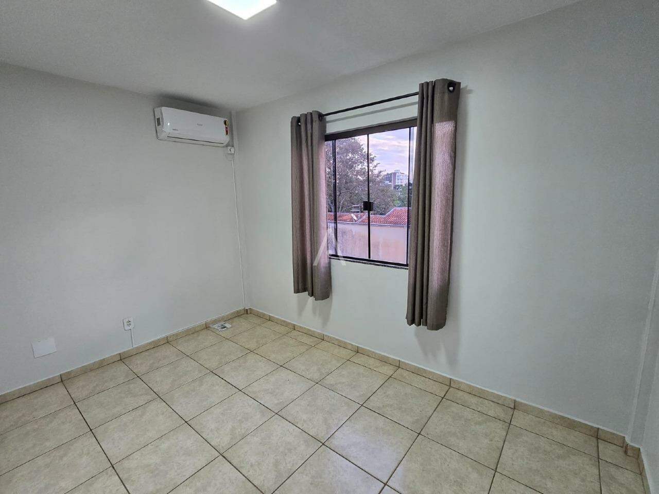 Apartamento para para aluguel no Bairro CENTRO em TOLEDO: 