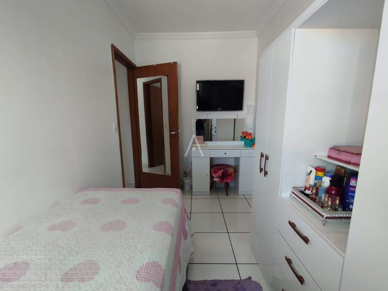 Apartamento para para aluguel no Bairro COQUEIRAL em CASCAVEL: