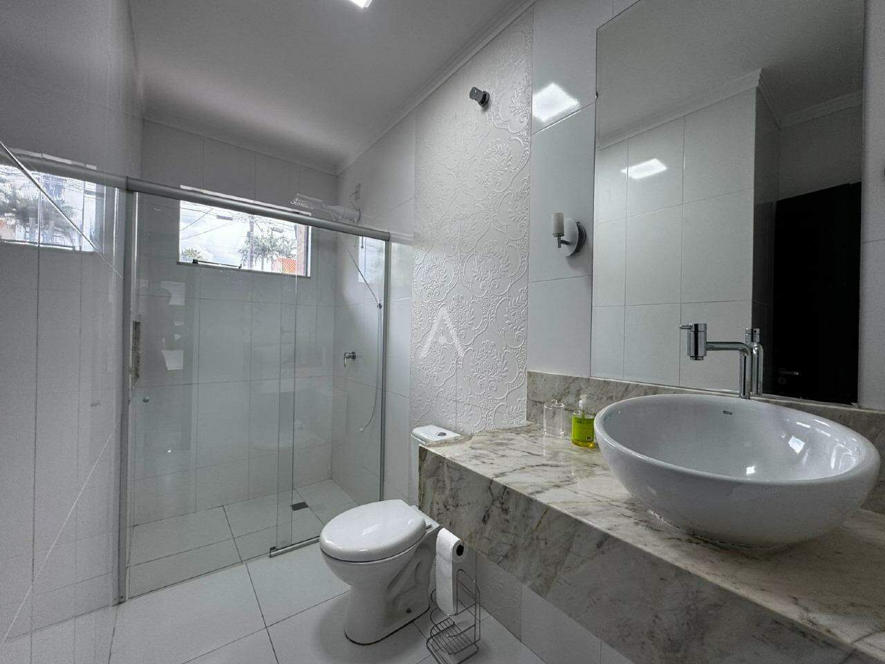 Casa Residencial para para aluguel no Bairro RECANTO TROPICAL em CASCAVEL: