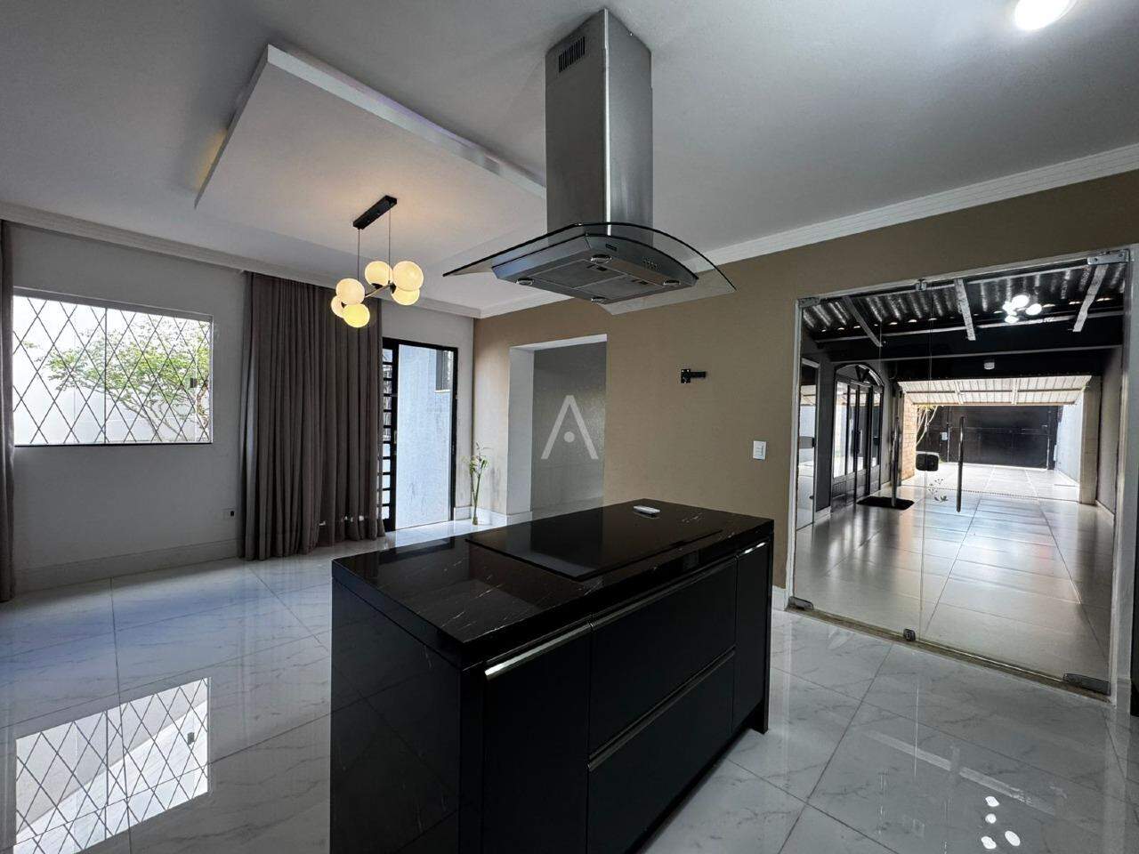 Casa Residencial para para aluguel no Bairro RECANTO TROPICAL em CASCAVEL: