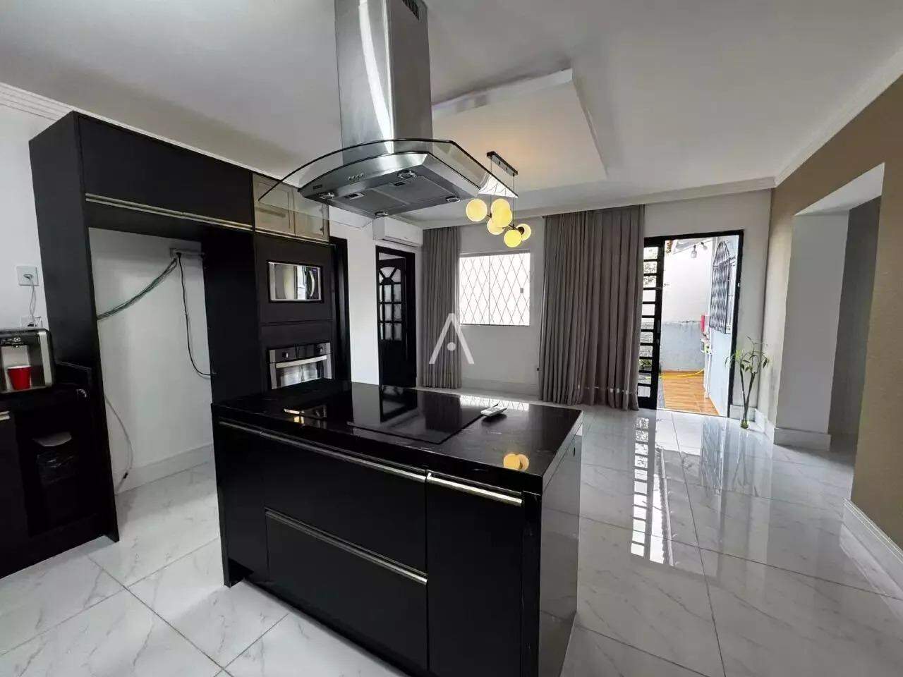 Casa Residencial para à venda no Bairro RECANTO TROPICAL em CASCAVEL: 