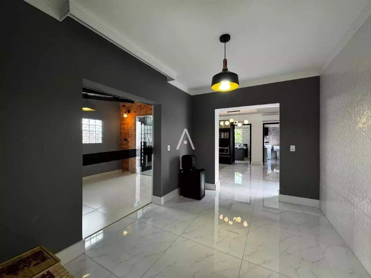 Casa Residencial para à venda no Bairro RECANTO TROPICAL em CASCAVEL: 