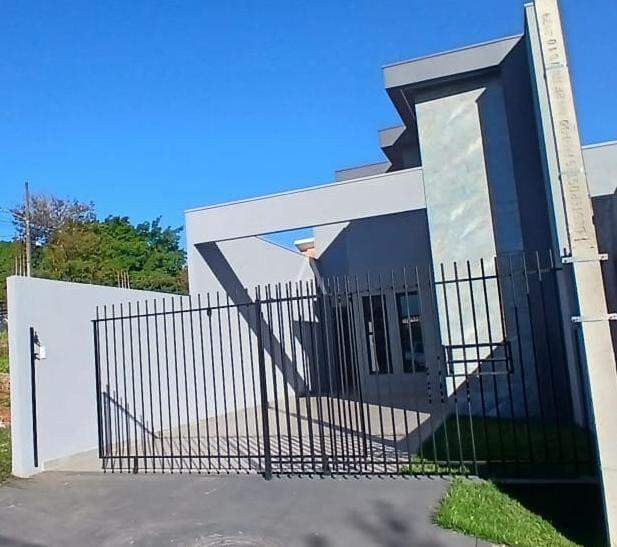 Casa Residencial para à venda no Bairro VILA INDUSTRIAL em TOLEDO: 