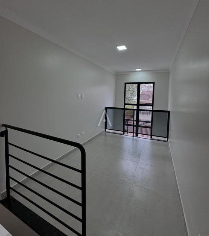 Sobrado para à venda no Bairro CANADA em CASCAVEL: 