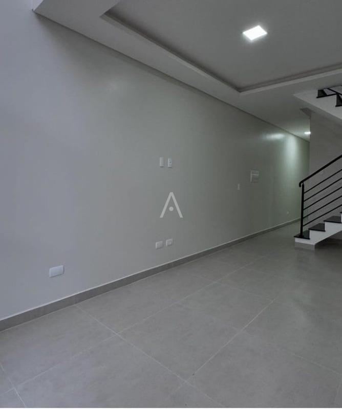 Sobrado para à venda no Bairro CANADA em CASCAVEL: 